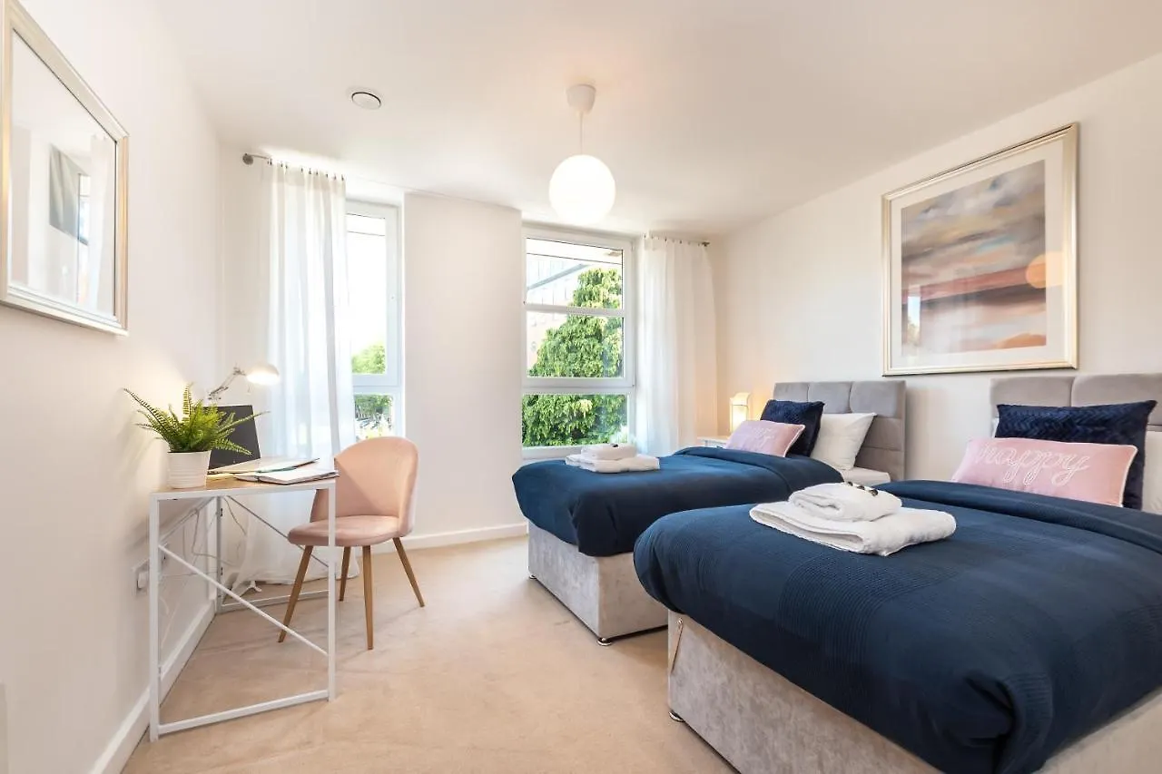 Best Price - Contact Us -Cityscape Beautiful Apartment In The Heart Of The Action Southampton United Kingdom